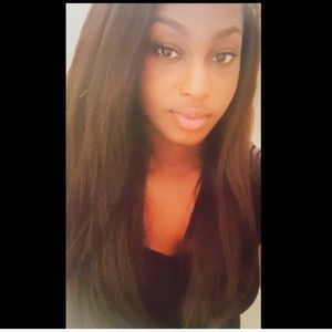 Meet your Posher, Arnelle